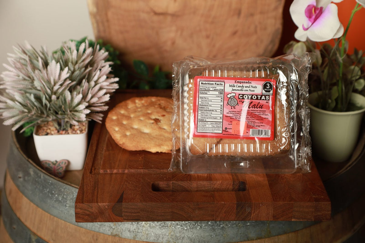 Jamoncillo Empanada with Walnuts - 10 pieces